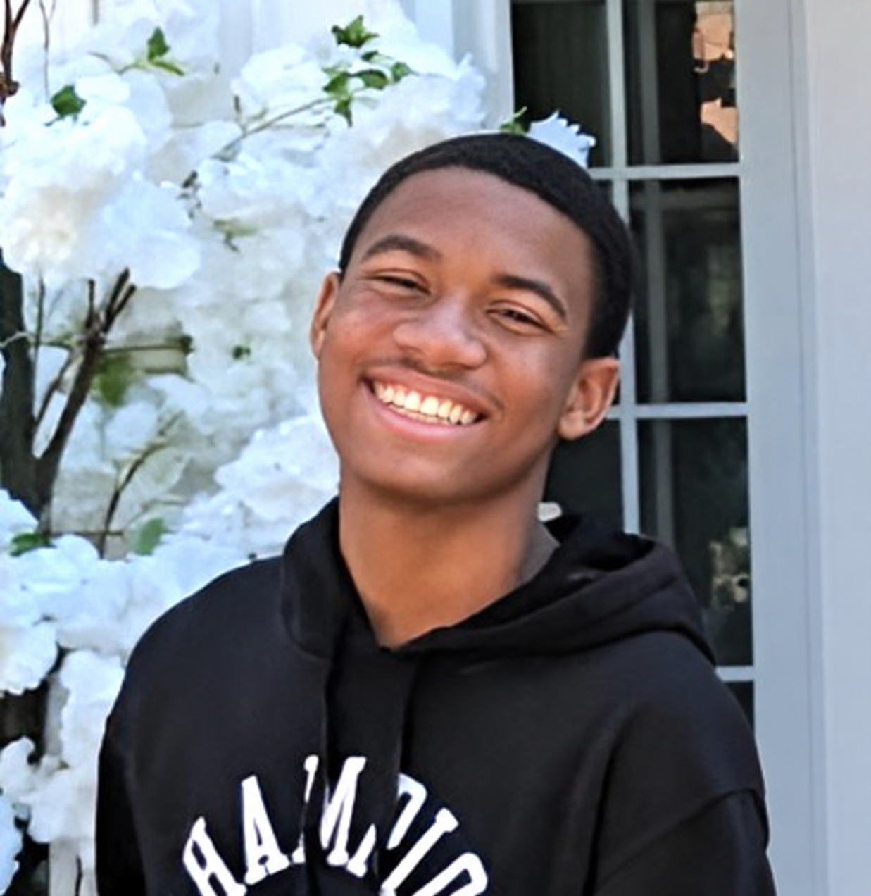 Jelani Washington smiling